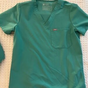 Figs Surgical Green Scrub Set S/XS